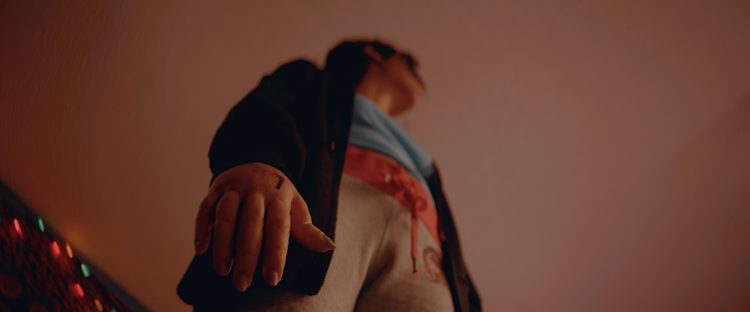 HAND still 7